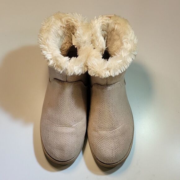 CAT&JACK ROUND TOE ZIP CLOSURE ANKLE BOOTIES - Picture 3 of 15